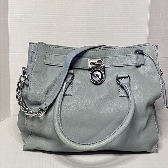 Michael Kors Hamilton Shoulder Bag - Picture 15 of 16